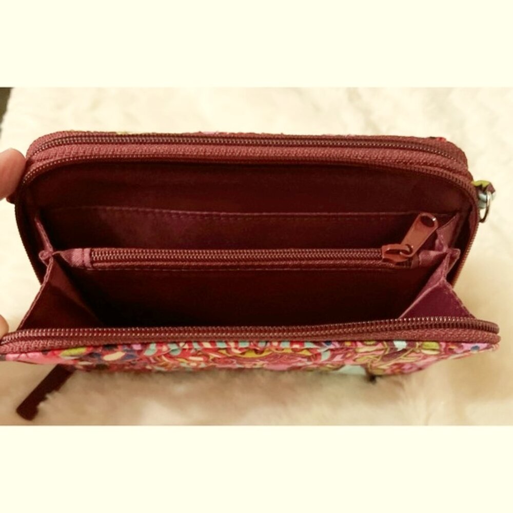 VERA BRADLEY Wallet Purse Resort Medallion Burgundy Print - Picture 4 of 4